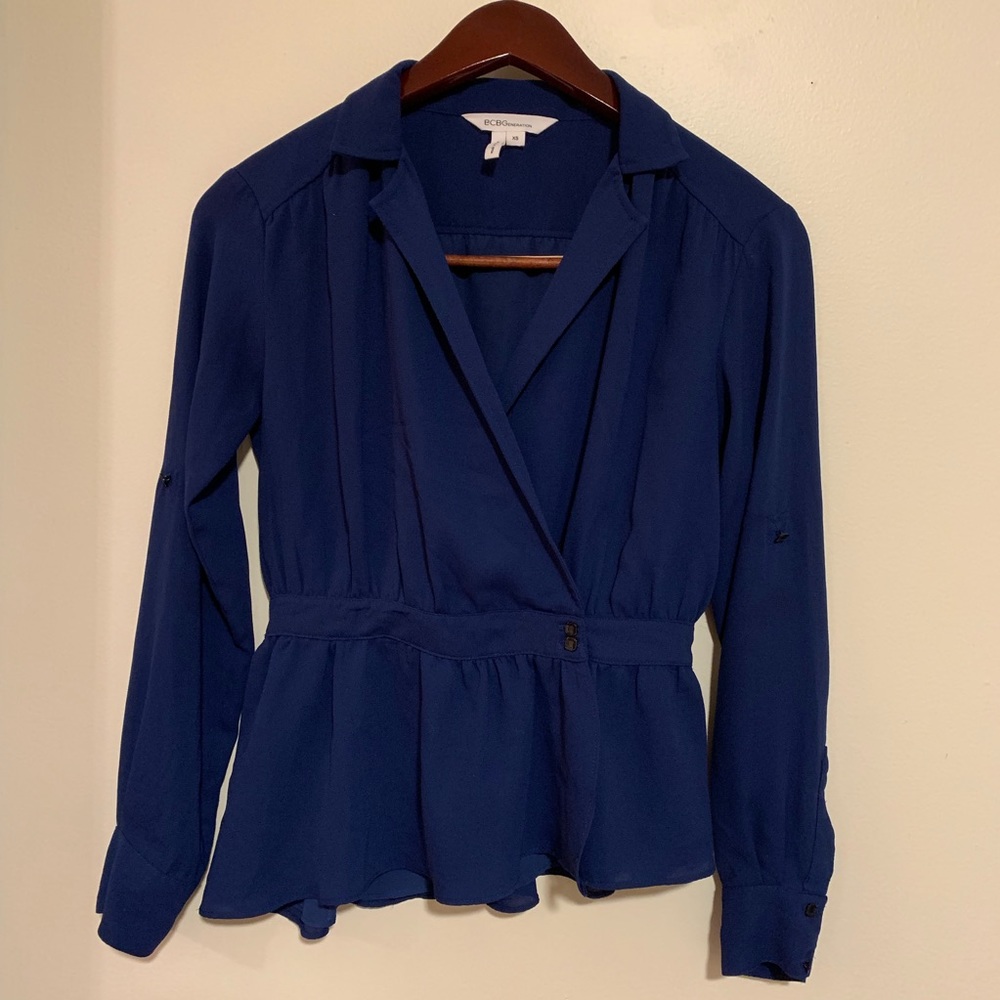 BCBGeneration Wrap Top Excellent condition Navy XS
